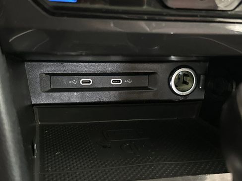 Used 2022 Volkswagen Tiguan SEL R-Line AWD/4WD image 40