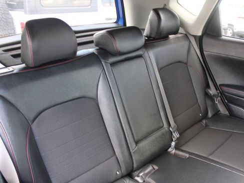 Used 2022 Kia Soul Turbo FWD image 11
