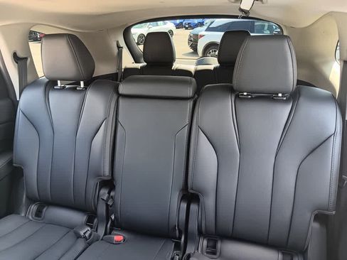 Used 2023 Acura MDX SH-AWD image 13