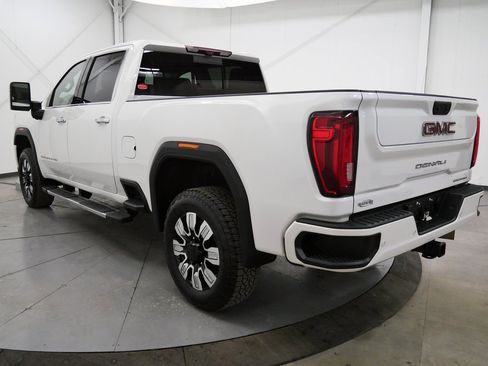 Used 2021 GMC Sierra 2500 Denali w/ Denali Ultimate Package image 5