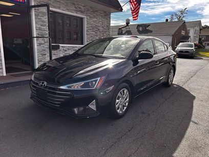 Used 2020 Hyundai Elantra SE w/ Winter Weather Package