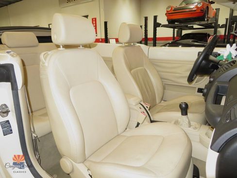 Used 2004 Volkswagen Beetle GLS FWD image 6