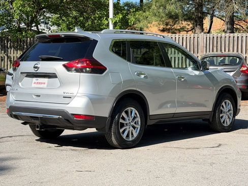 Used 2018 Nissan Rogue SV w/ Premium Package AWD/4WD image 7