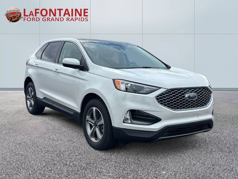 Used 2023 Ford Edge SEL w/ Convenience Package AWD/4WD image 3