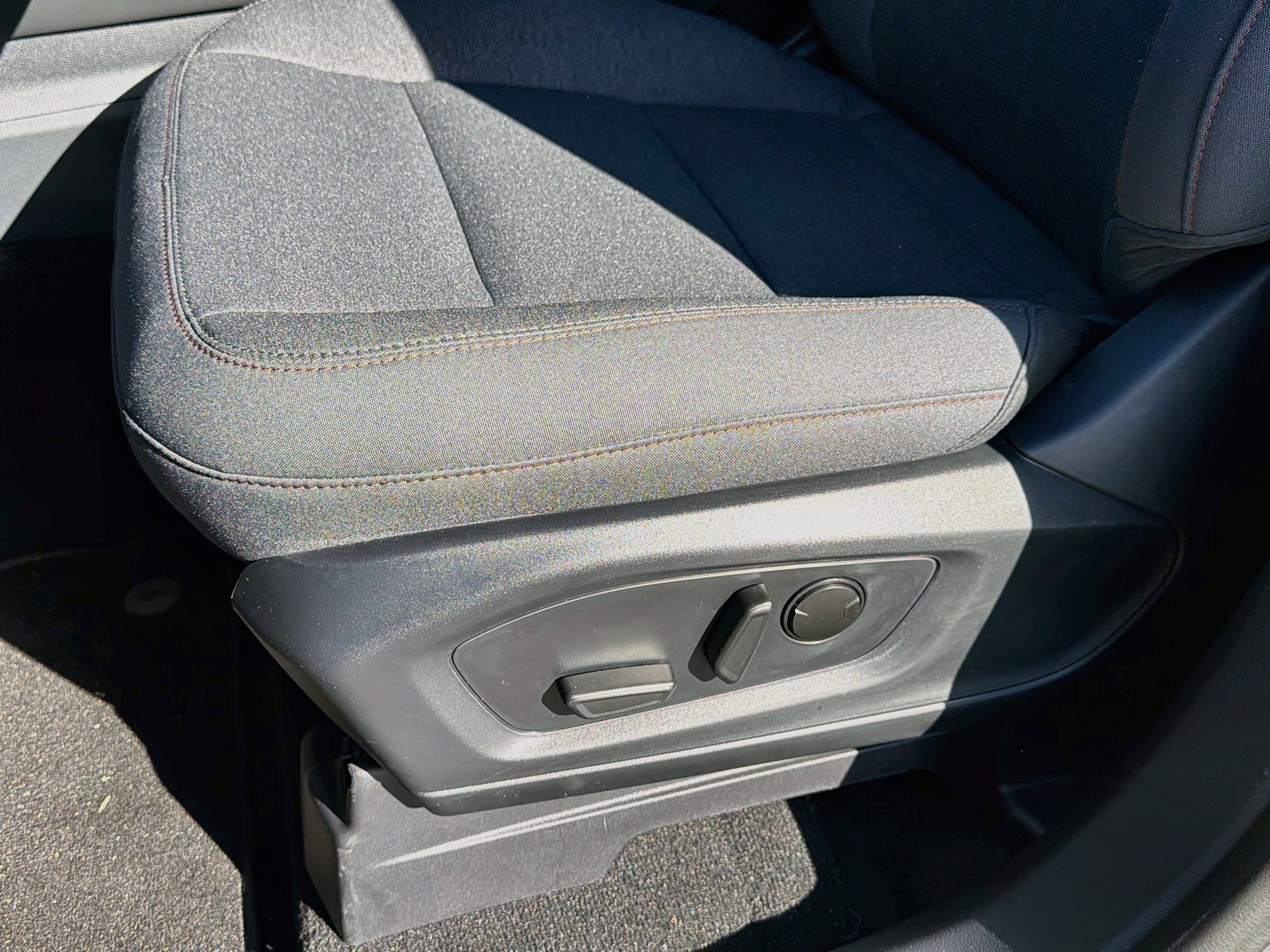 New 2027 Ford Explorer Active RWD image 13