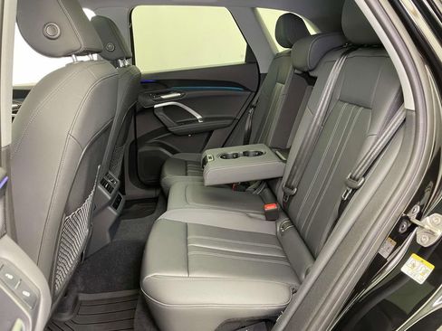 Certified 2025 Audi Q5 Premium w/ Convenience Package image 19