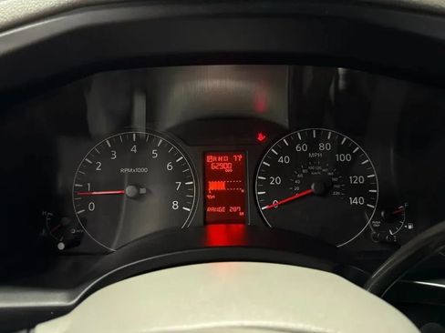 Used 2018 Nissan NV 2500 S RWD image 13