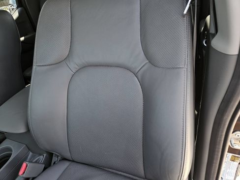 Used 2016 Nissan Frontier SL w/ Moonroof Package RWD image 16