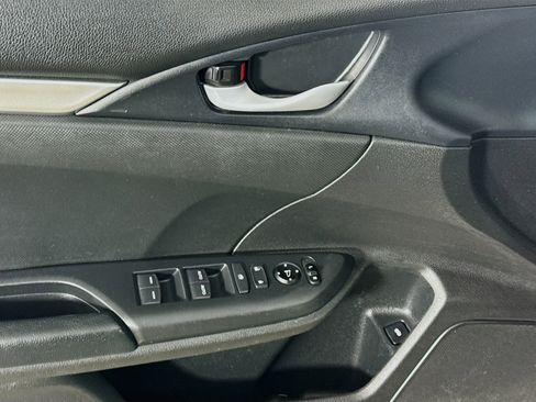 Used 2019 Honda Civic Sport image 24