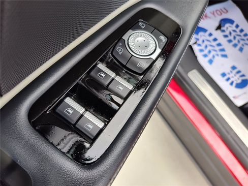 Used 2025 Lincoln Nautilus Reserve AWD/4WD image 17