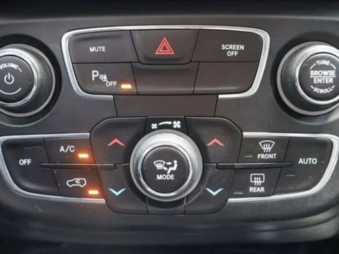 Used 2018 Jeep Compass Sport FWD image 4