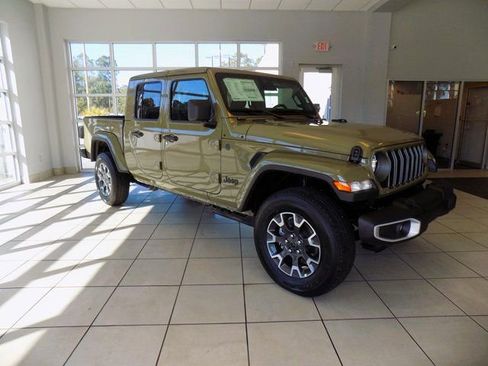 New 2026 Jeep Gladiator Sport image 34