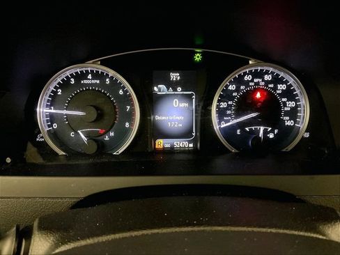 Used 2017 Toyota Camry LE FWD image 19