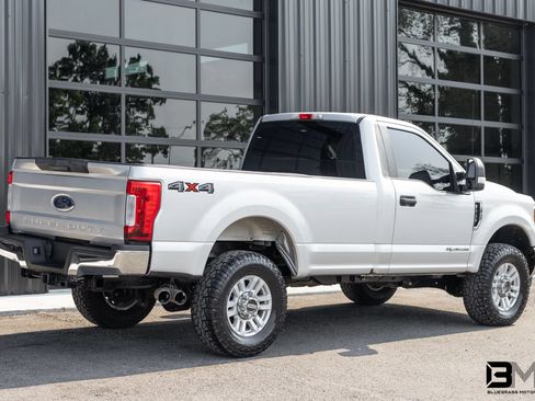 Used 2018 Ford F250 XL w/ Power Equipment Group AWD/4WD image 11