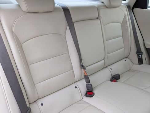 Used 2024 Chevrolet Malibu LT FWD image 19