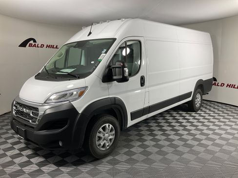 New 2026 RAM ProMaster 3500 w/ Quick Order Package 22G SLT image 2