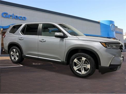 New 2025 Honda Pilot EX-L image 8