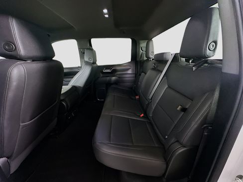 Used 2025 GMC Sierra 1500 SLT RWD image 27