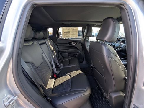 New 2025 Jeep Compass Latitude w/ Sun & Sound Group image 7