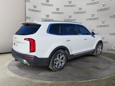 Used 2022 Kia Telluride EX w/ Towing Package image 5