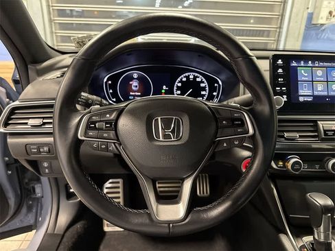 Used 2022 Honda Accord Sport image 18