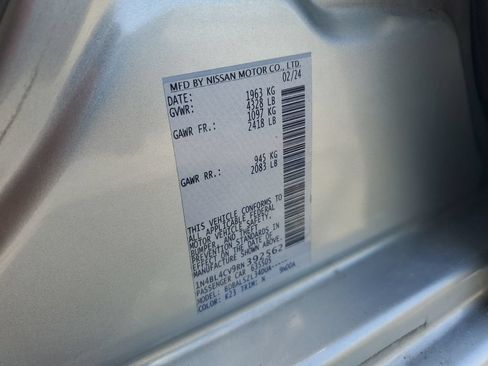 Used 2024 Nissan Altima 2.5 SR FWD image 23