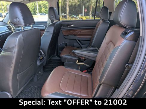 Used 2023 Volkswagen Atlas SEL Premium AWD/4WD image 16