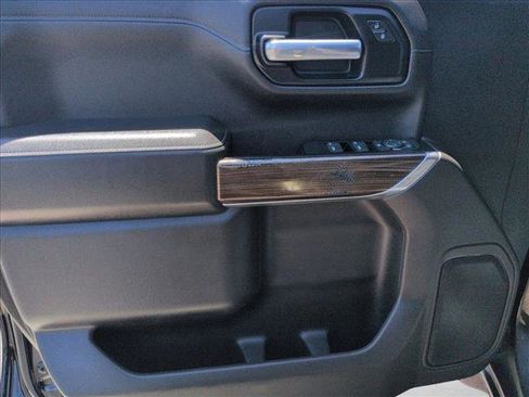 Used 2019 Chevrolet Silverado 1500 LT w/ Texas Edition RWD image 3