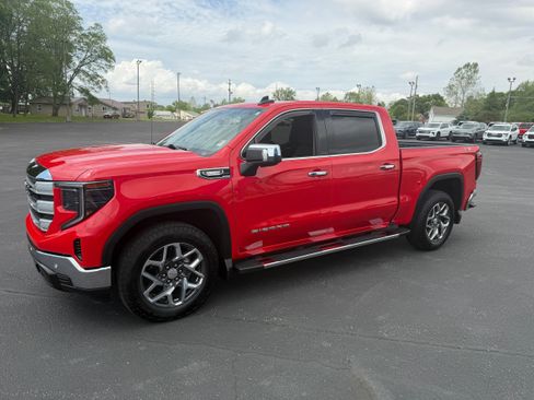Used 2024 GMC Sierra 1500 SLE AWD/4WD image 11