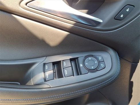 Used 2025 Buick Encore GX Sport Touring image 20