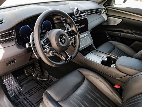 Used 2023 Maserati Grecale GT AWD/4WD image 2