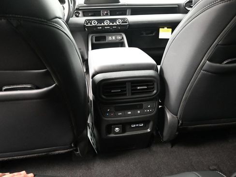 Used 2023 Honda Pilot Elite image 19