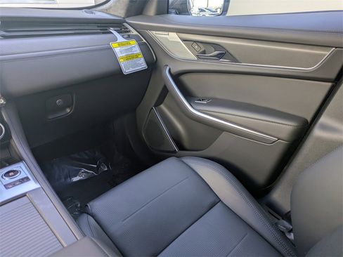 New 2026 Jaguar F-PACE SVR image 18