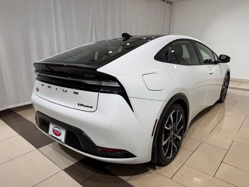 Certified 2024 Toyota Prius Prime FWD image 5
