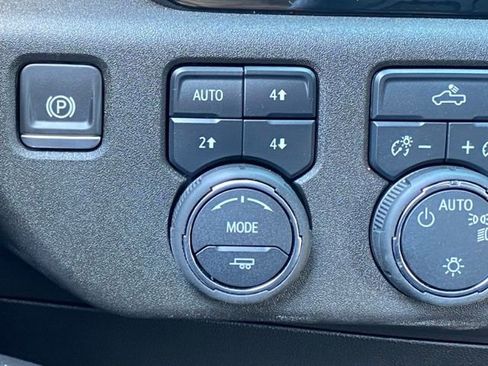 Used 2025 Chevrolet Silverado 1500 LT w/ All Star Edition Plus image 31