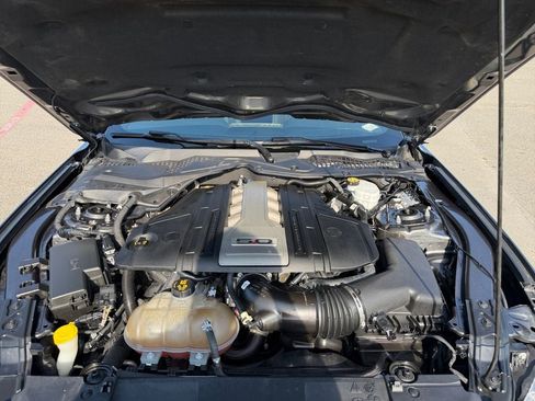 Used 2019 Ford Mustang GT RWD image 29