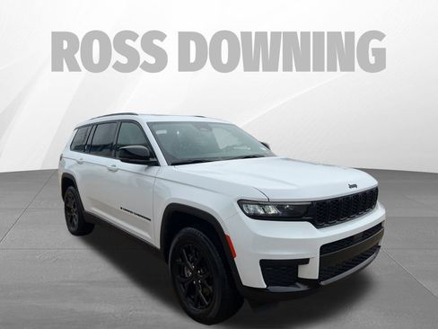 Used 2024 Jeep Grand Cherokee L Altitude image 3