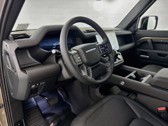 New 2026 Land Rover Defender 110 S AWD/4WD image 9