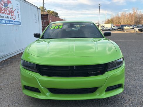 Used 2023 Dodge Charger SXT w/ Blacktop Package image 5