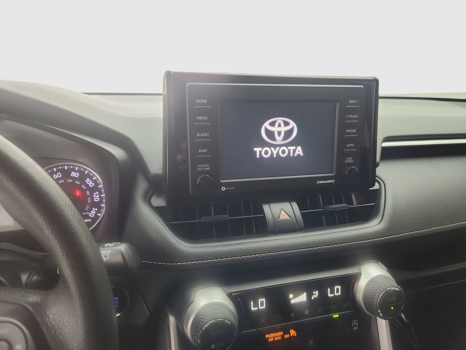 Used 2021 Toyota RAV4 XLE FWD image 18