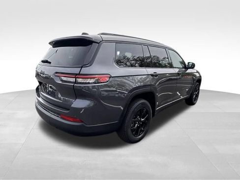 Used 2025 Jeep Grand Cherokee L Laredo AWD/4WD image 7