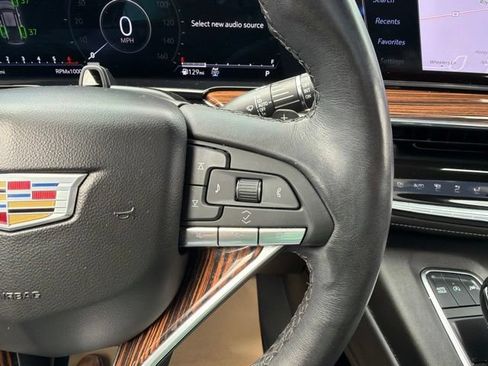 Certified 2024 Cadillac Escalade ESV Premium Luxury AWD/4WD image 29