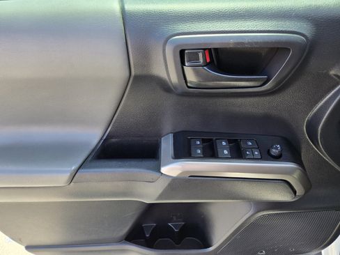 Used 2023 Toyota Tacoma SR5 RWD image 14