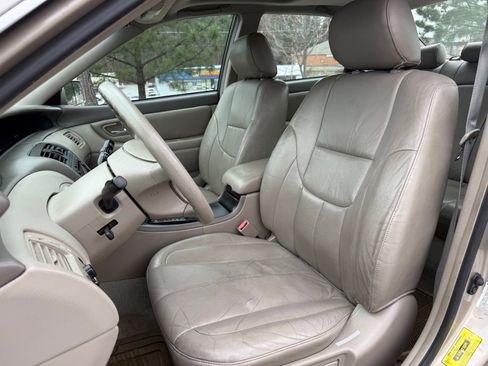 Used 2000 Toyota Avalon XL image 34