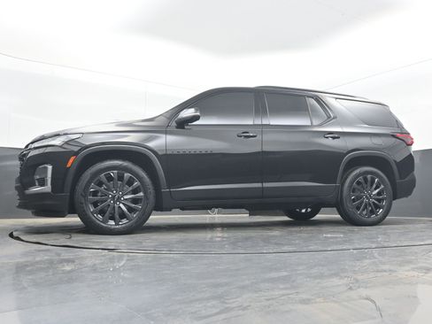 Used 2022 Chevrolet Traverse RS FWD image 24