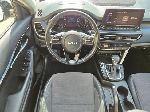 Used 2023 Kia Seltos S w/ Navigation Package AWD/4WD image 15