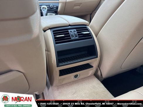 Used 2011 BMW 550i Sedan image 31