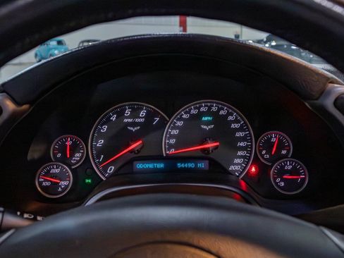 Used 2007 Chevrolet Corvette Convertible w/ Preferred Equipment Group RWD image 11