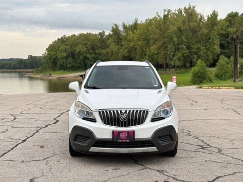 Used 2016 Buick Encore FWD image 2
