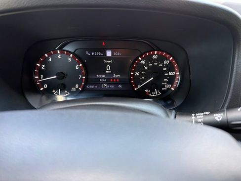 Used 2024 Nissan Frontier Pro-X w/ Pro Convenience Package RWD image 31